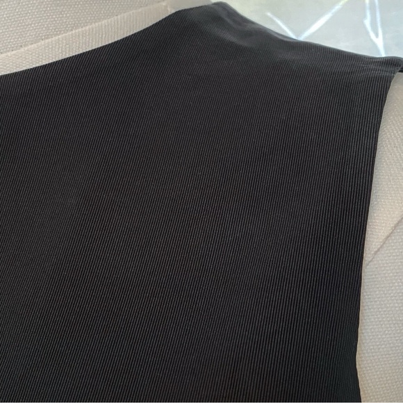 THE ROW BLACK SLEEVELESS CREWNECK LOOSE RELAXED FIT MIDI DRESS - Picture 3 of 15